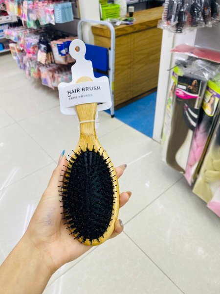 مشاطة شعر خشب - HAIR BRUSH